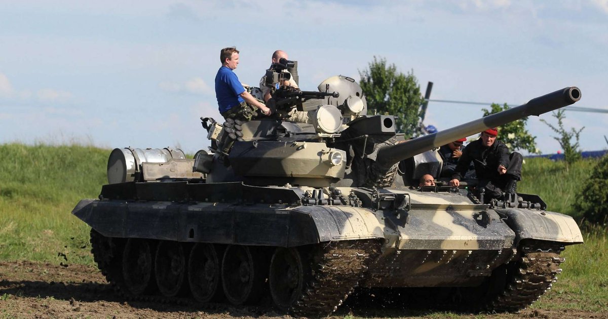 Tank Driving Near Prague: What Groups Need to Know