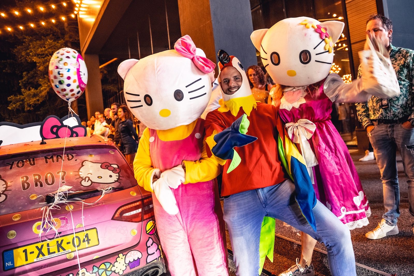 Hello Kitty car at arrival